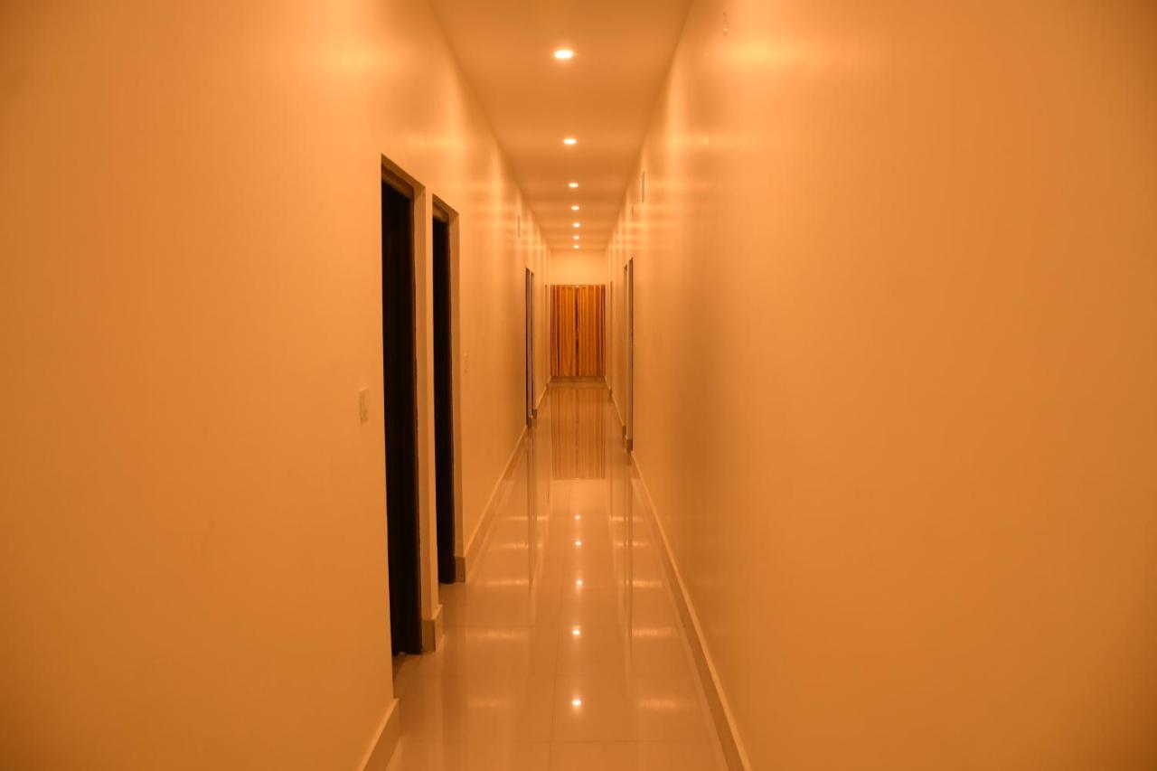 Hotel Aayes And Resort Shānti Niketan Exterior photo